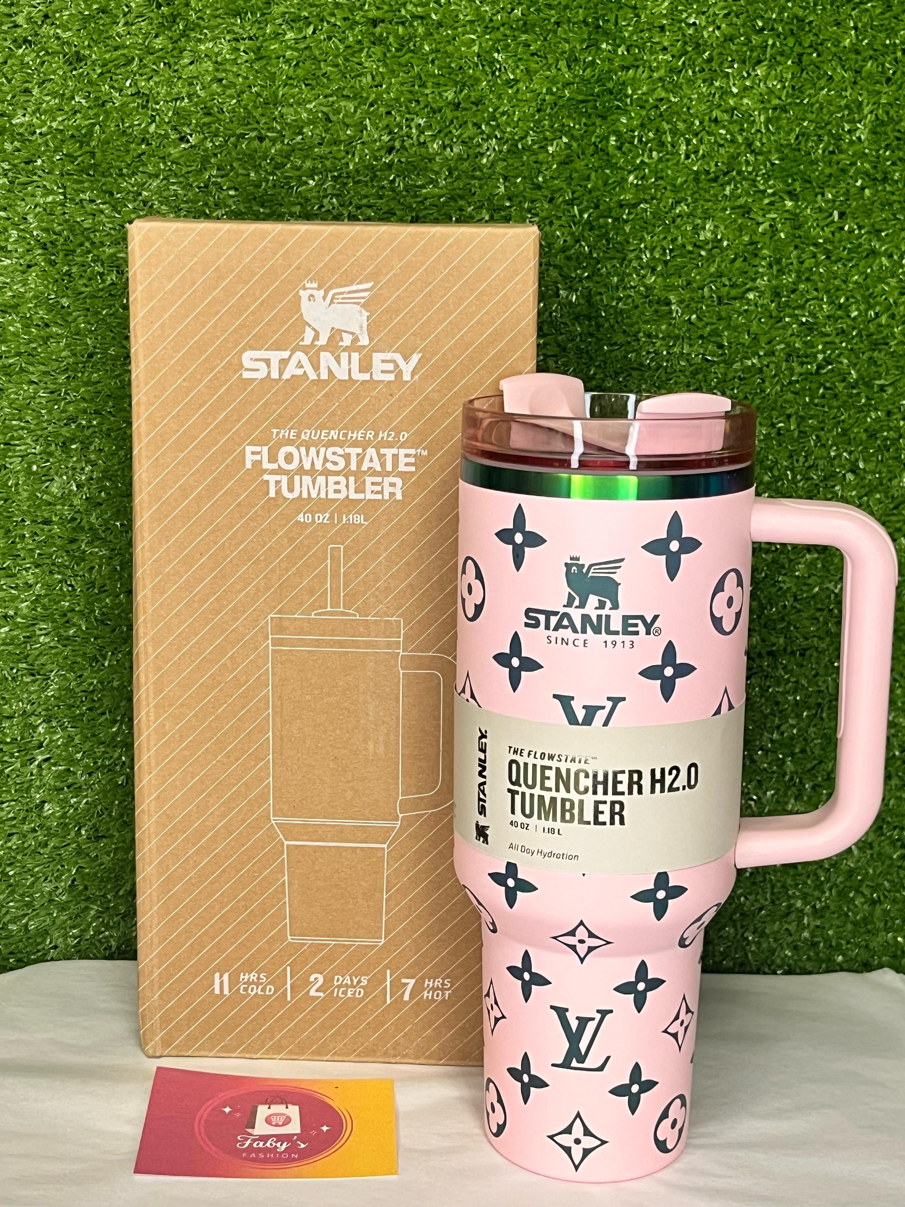 LV Stanley
Visitar 
Tumbler 40oz